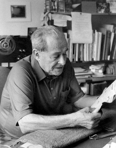 Photo of Herbert Brun reading